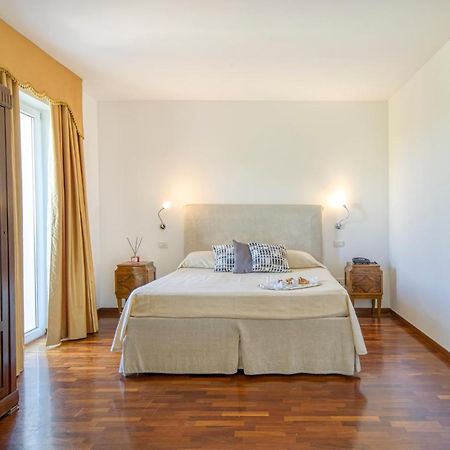 Hotel La Corte มาเตรา ภายนอก รูปภาพ
