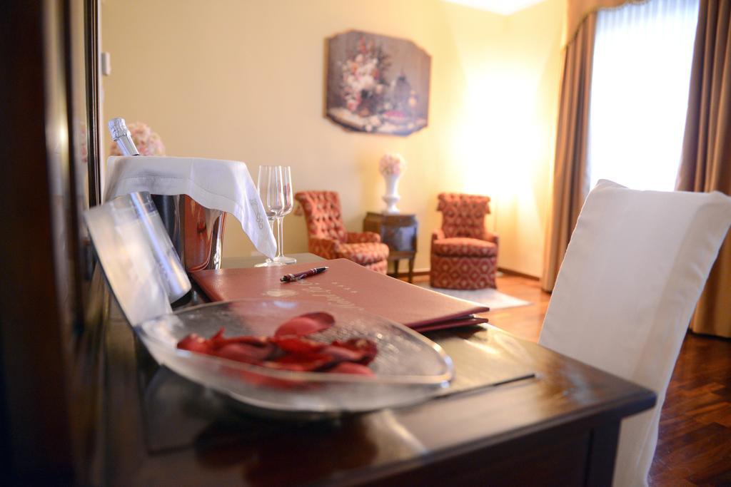 Hotel La Corte มาเตรา ภายนอก รูปภาพ